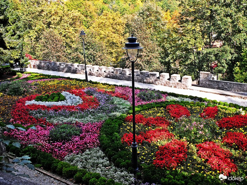 A Palota-szálló ékessége a függőkert