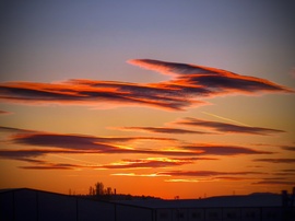 Parázsló lencsék naplementéje