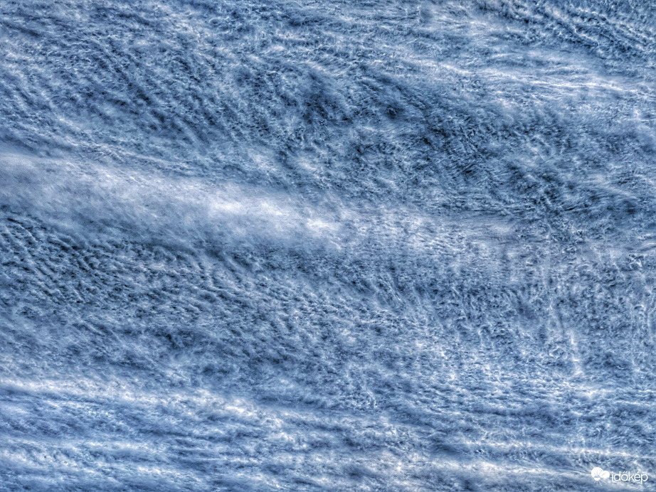 Cirrusok, mint festmény