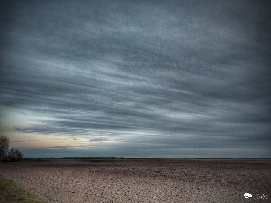 Érkezik a földekre az eső
