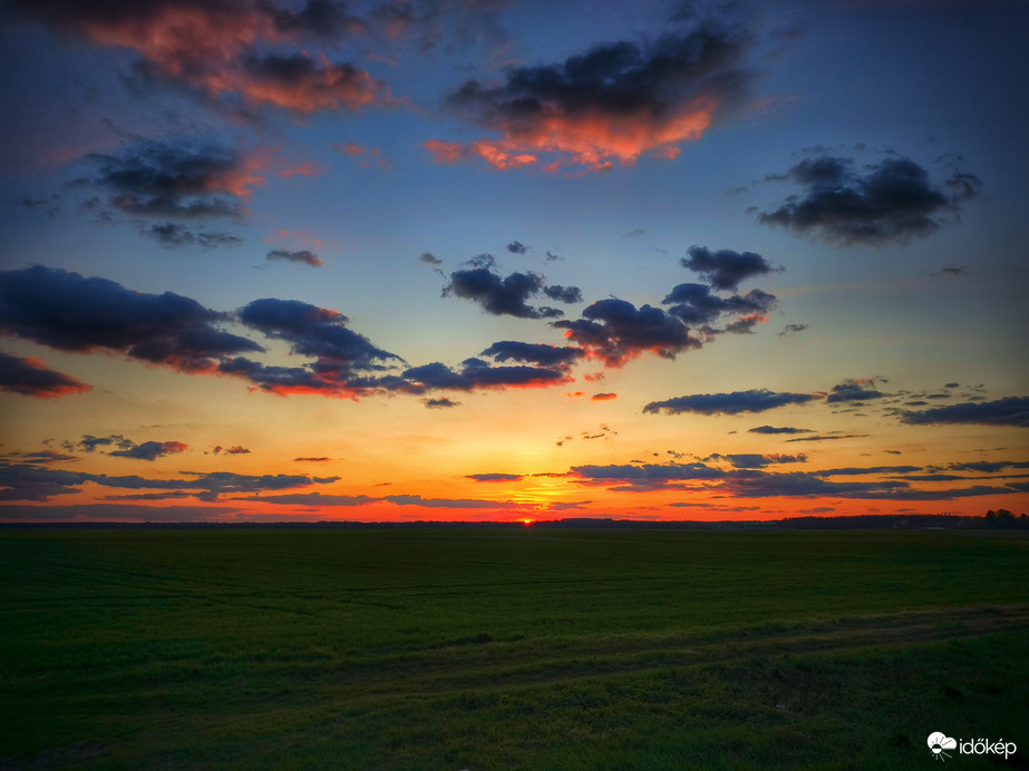 Áprilisi üde napbúcsú a határon