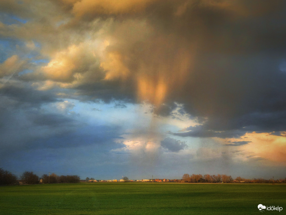Újdonsült zápor naplemente előtt