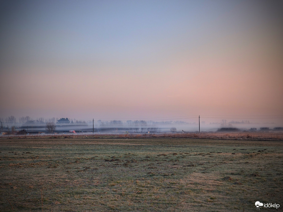 Rétegelt sekély köd