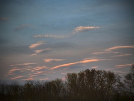 Esti lencsefelhők érkezése