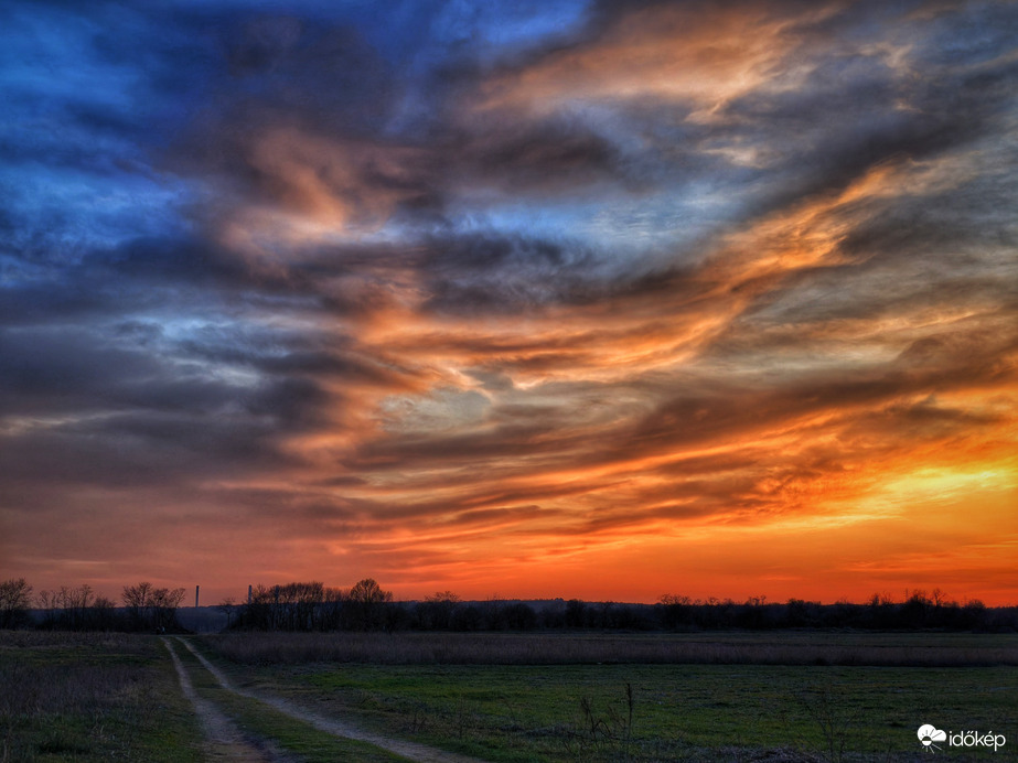 Nőnapi fellángolás tetőpontján