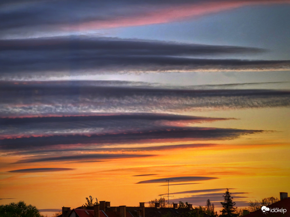 Lencsék felvonultatva