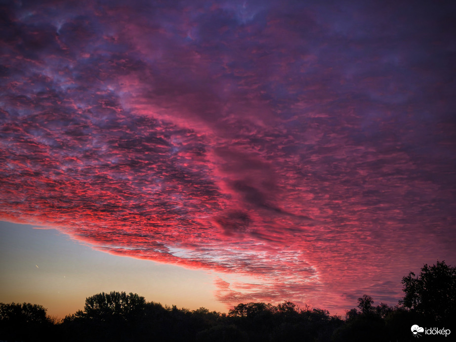 Október reggeli paplanos álom