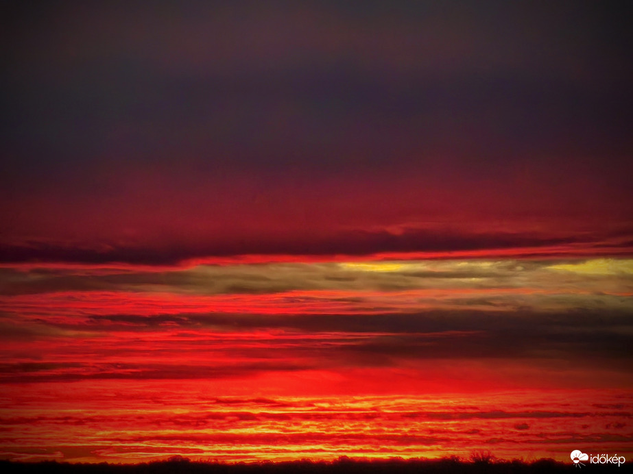 Szinte olvad a kép a forróságtól