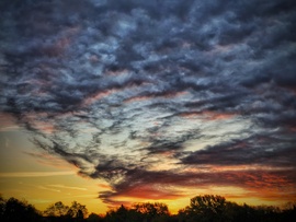 Pénteki napfelkelte pillanatában