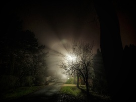 Olyan kilátástalan ködös idő vette kezdetét, mint ez az utca...