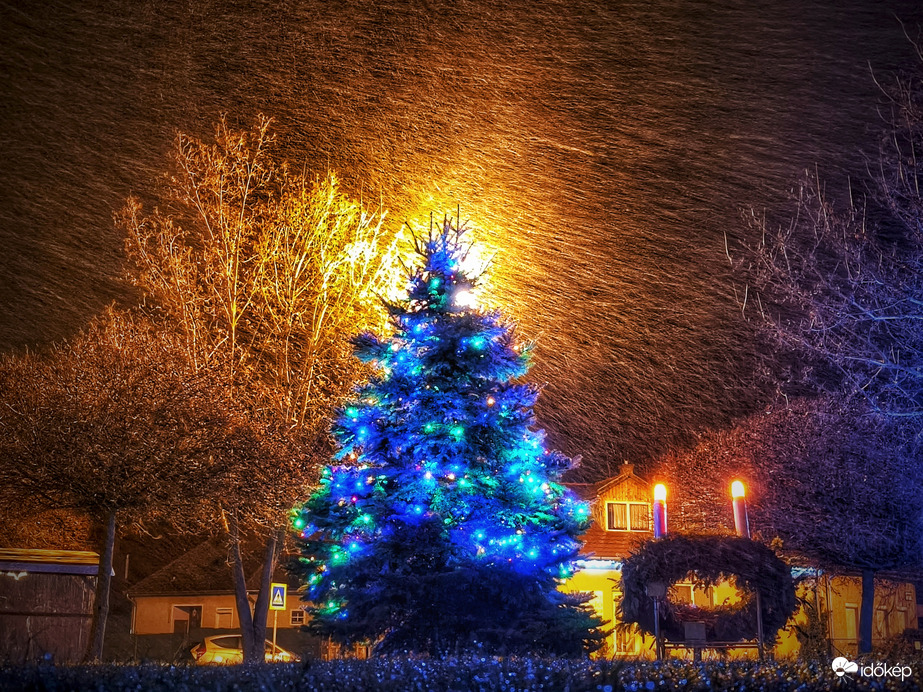 Ezen képpel szeretnék Mindenkinek kellemes karácsonyi ünnepeket kívánni! :)