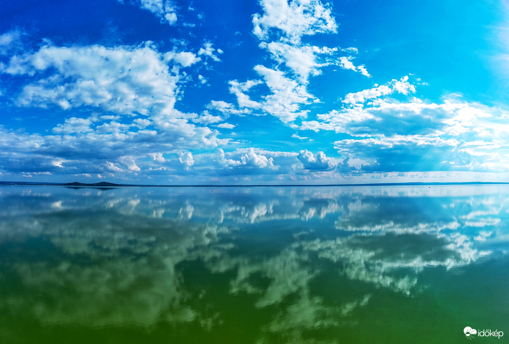 Szeptember derekán.