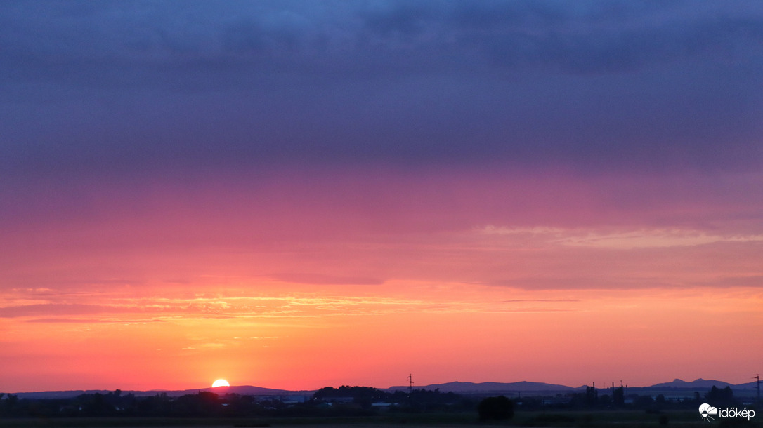 Augusztusi naplemente