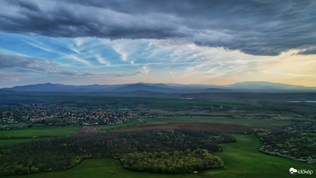 Reggeli Mátra-lába