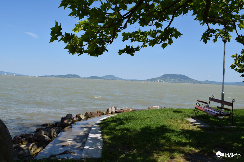 Vitorlások Fenyvesről