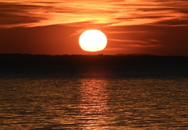 Fátyolos fényekkel indult az este…. Aztán  …