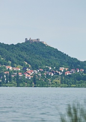 Szembe szomszéd … 