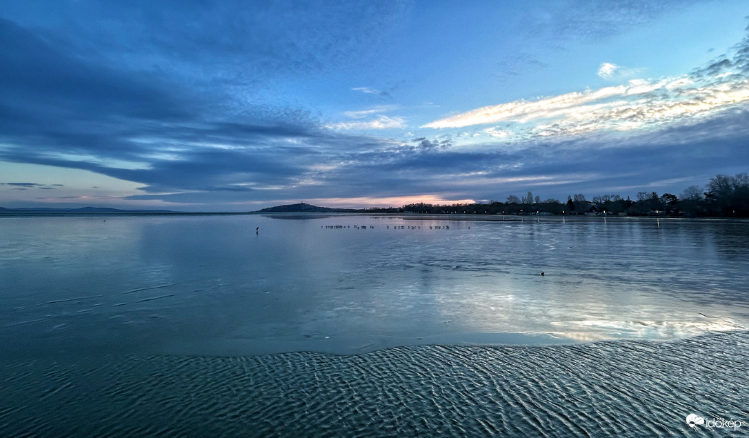 Eltűnőben a jég. Kora reggeli szépség 