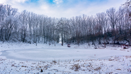 Nagyhegyes Kráter-tó