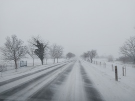 71-es főút Balatongyörök Vonyarcvashegy között.