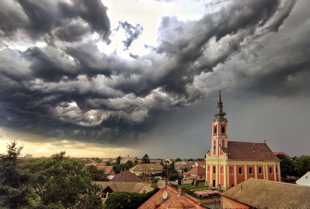 Közelít.... Fotó: Csóka János