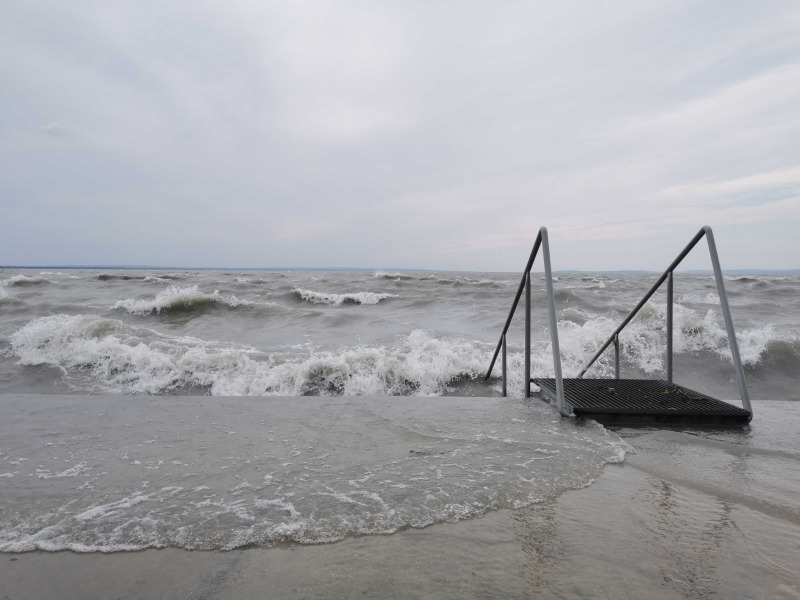 Kibillent a Balaton vize