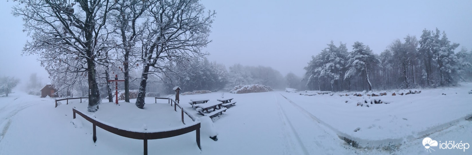 Vöröskereszt, Kőszegi-hegység (640 m)
