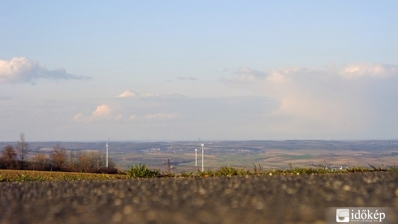 Kilátás, a tési fennsíkról