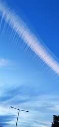 Reggeli cirrus fibratus homomutatus Győrben 