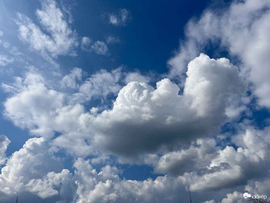 Mai felhők