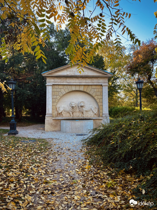 Ősz a kastélyparkban