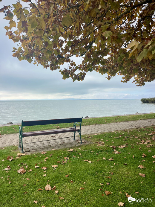 Borúsan indul a nap a Balatonnál II.