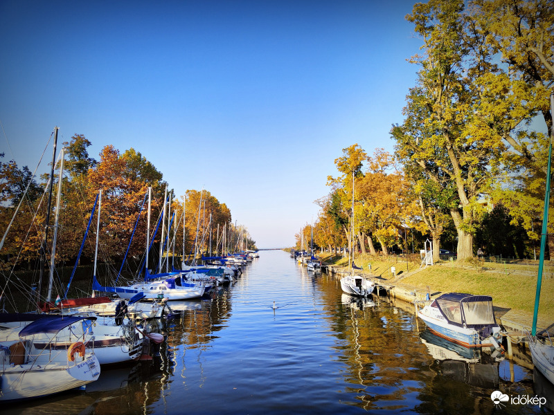 Balatonmáriafürdő ősszel 