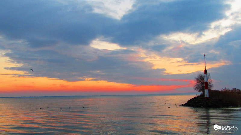 Téli alkonyat Badacsonyban