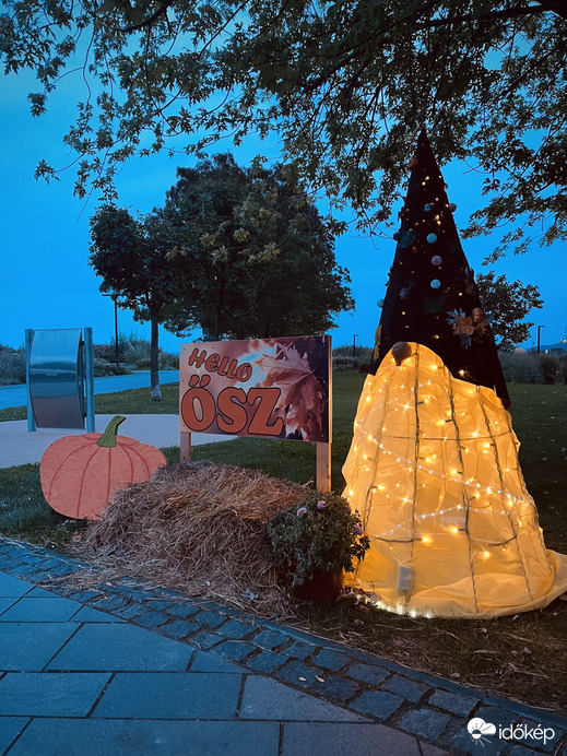 Badacsonyba beköszöntött az ősz