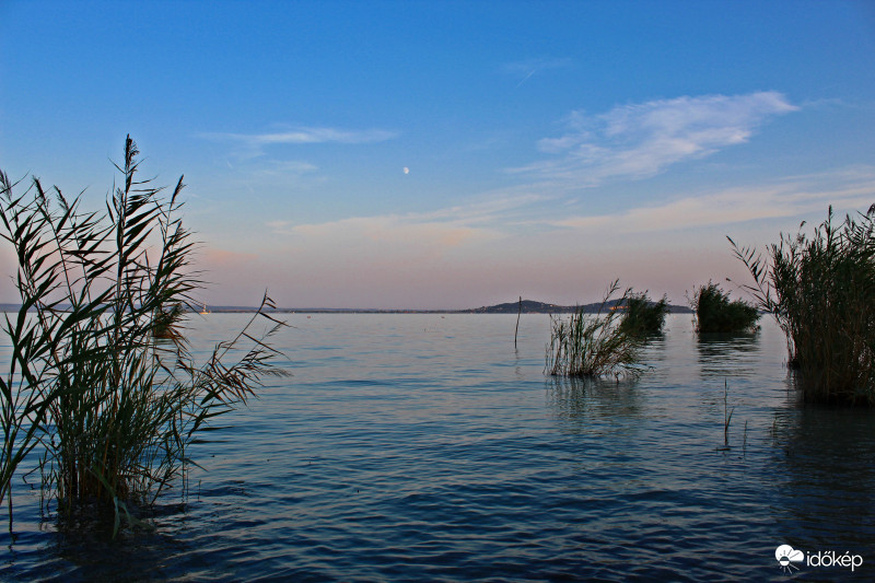 nyár végi nyugalom a Balatonon