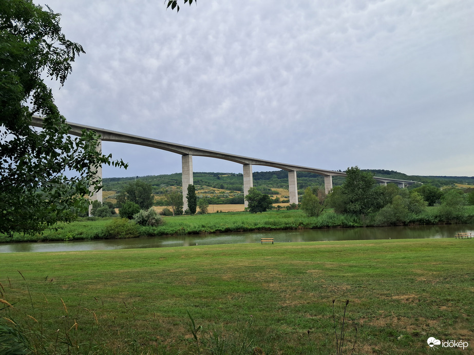Kőröshegyi völgyhíd
