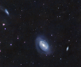 NGC4725