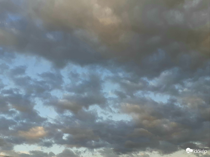 Hidegfront utáni felhőkép