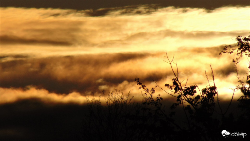 "Gőzölgő" messzeség