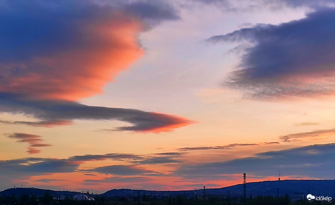 Nagyszombati naplemente