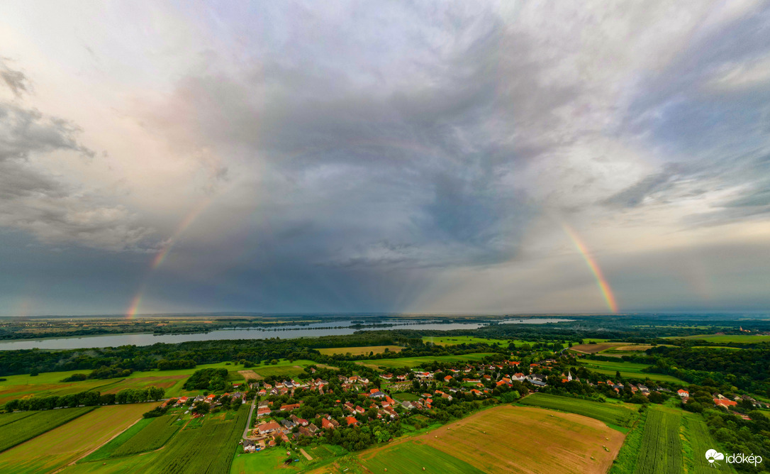 Majdnem duplára sikerült szivárvány :)