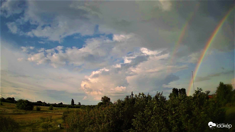 Délutáni szivárvány Szentmártonkátán