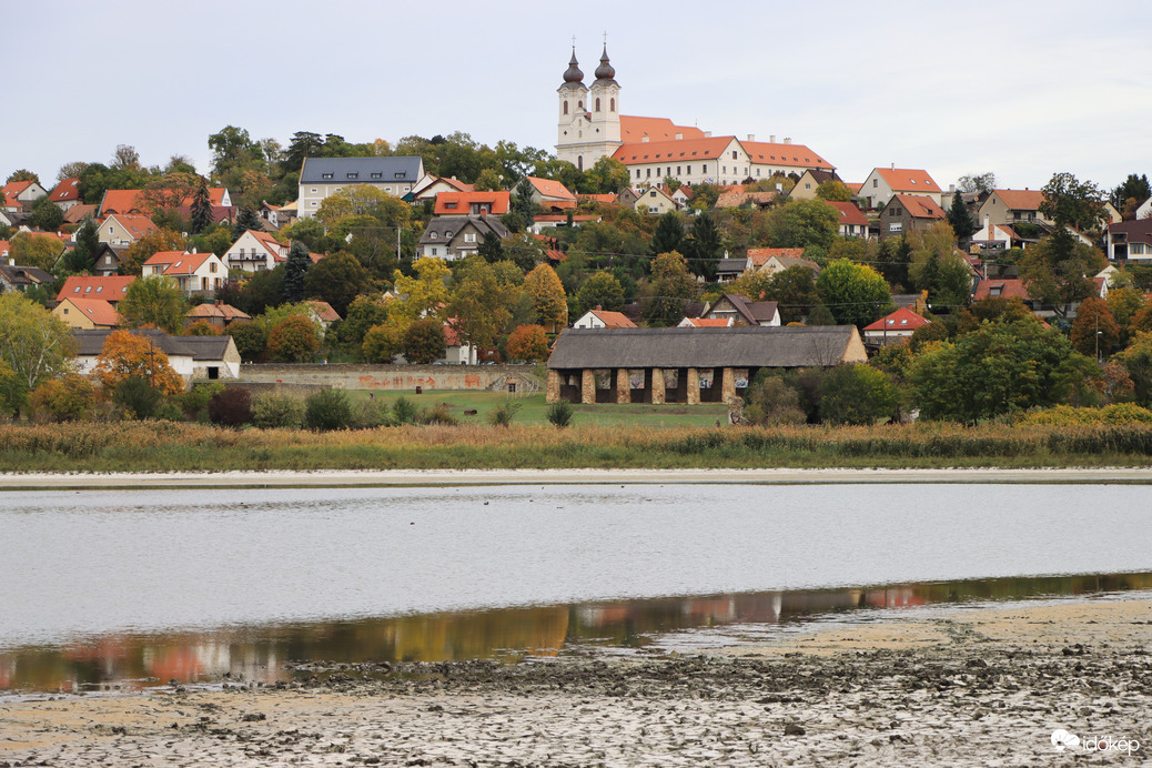 TIHANY ŐSZI RAGYOGÁSBAN