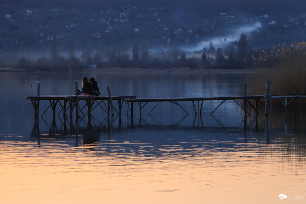 ÉRZEM A TAVASZ ILLATÁT