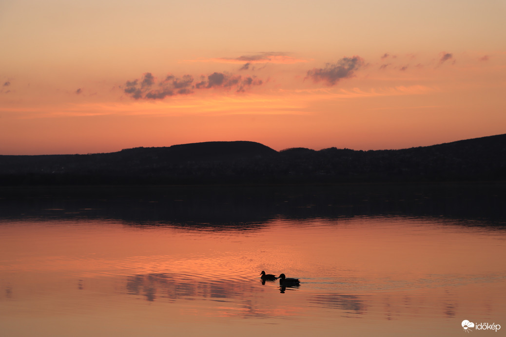 PAZAR BALATONI ALKONYAT