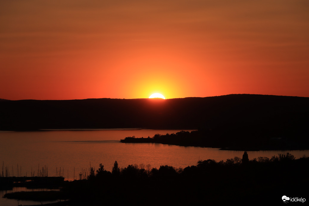 TERMÉSZET FESTMÉNYE