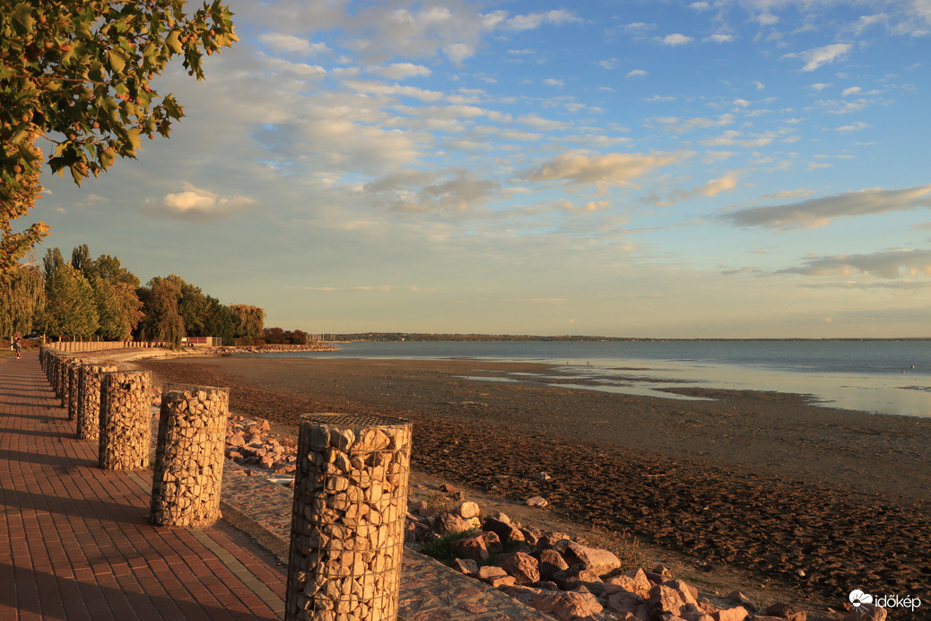BALATONKENESE
