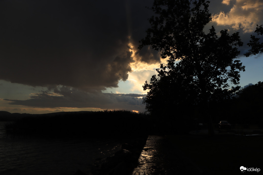 Balatonfűzfő 