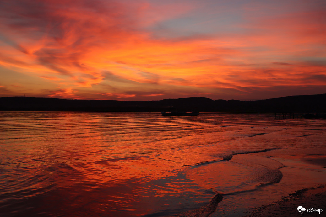 MAI NAP ZÁRÁSA